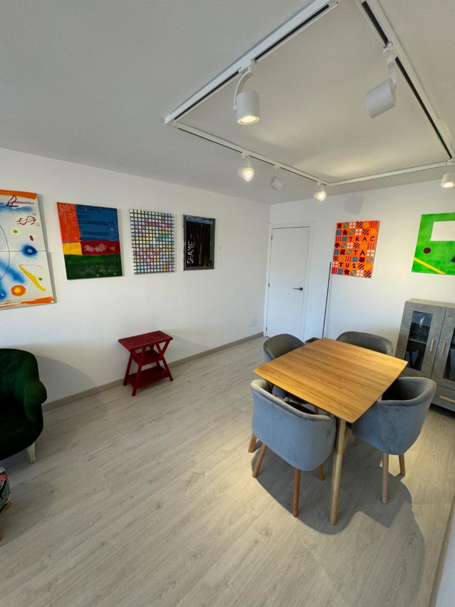 Gallery Princesa Malaga Bagian luar foto